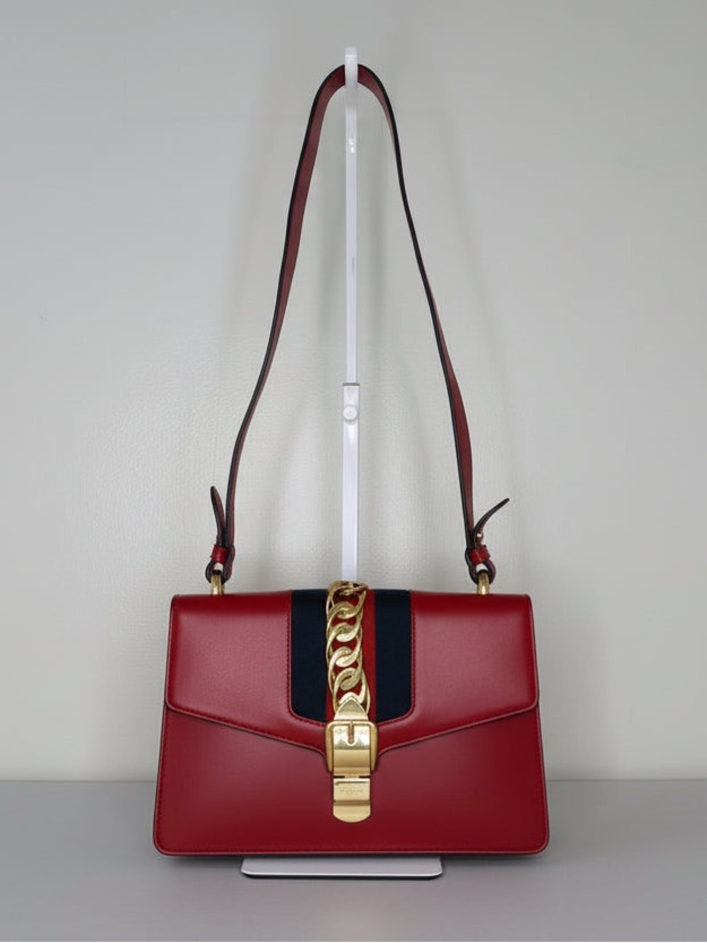 Gucci Red Leather Sylvie Sholuder Bag